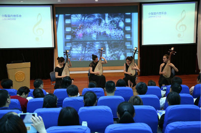 上海大學(xué)2017年校園開放日暨本科招生咨詢會(huì)成功舉辦